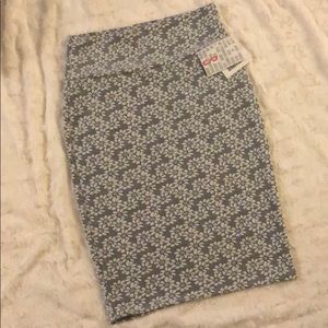Small grey Cassie by Lularoe